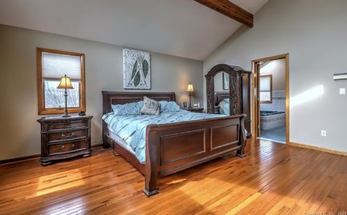 22 Ajellos Farm Rd, Seymour CT 06483-2362 exterior