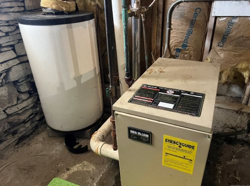 108 Furnace St, Killingly CT 06239-3525 exterior