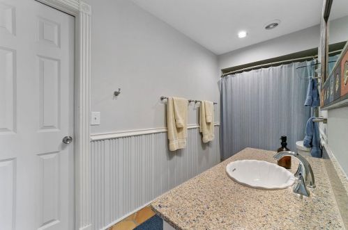 10526 Berry Knl Dr, Dallas TX 75230-4245 exterior