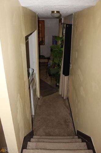 2250 Fern Vly Dr, Atlanta GA 30331-7776 exterior