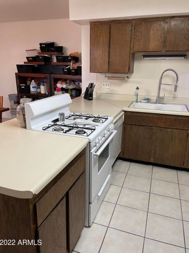 13802 36th Ave, Phoenix AZ  85053-5503 exterior