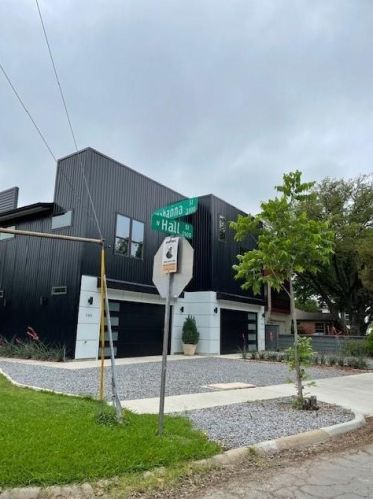 5032 Hall St, Dallas TX 75226-1337 exterior