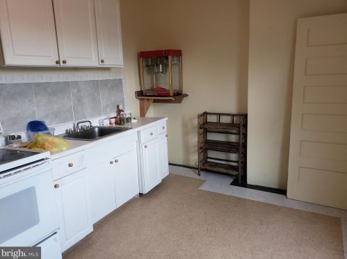 1224 28 St, Philadelphia PA 19146-3727 exterior