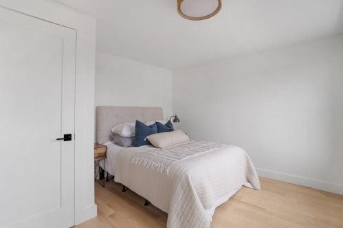 362 8th St, Boston MA 02127-2911 exterior