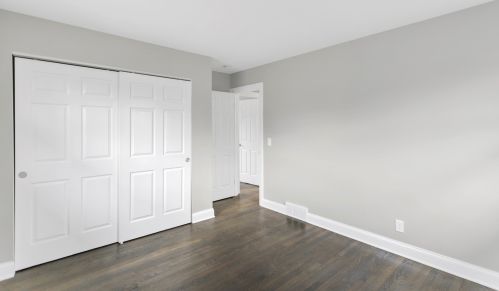 202 Walnut Dr, Saint Charles IL  60174-1540 exterior