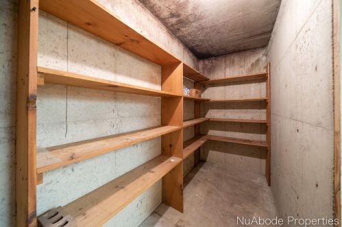 912 Westend Ave, Grand Rapids MI 49504-3847 exterior