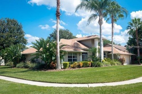 5717 Bay Side Dr, Orlando, FL 32819-4035