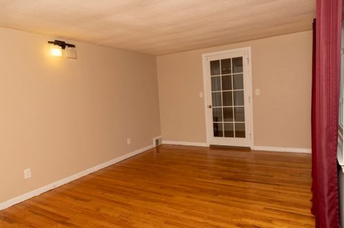 35 Anne St, Springfield MA 01104-2236 exterior