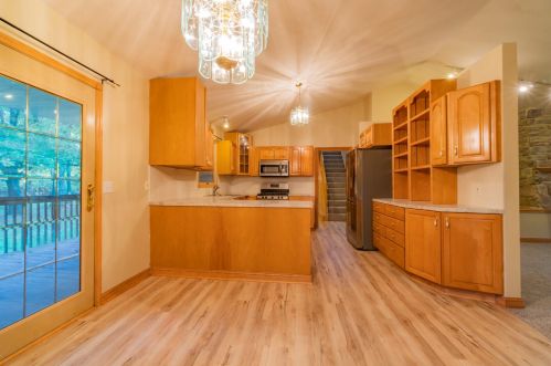 3470 Polonaise Dr, Meskegon MI 49442-1775 exterior