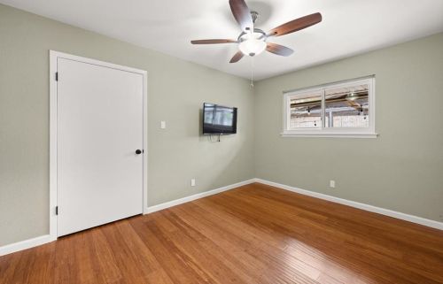 2608 Dunbarton Dr, Austin TX 78723-2233 exterior