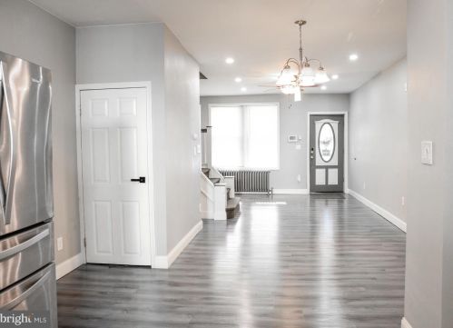 5907 Addison St, Philadelphia PA  19143-1107 exterior