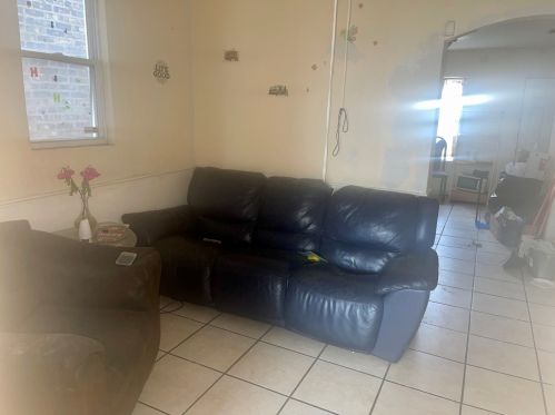 5608 Marshfield Ave, Chicago IL 60636-1218 exterior