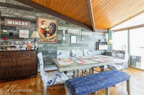 5504 Wonder Wood Dr, Bull Valley IL 60097-9083 exterior