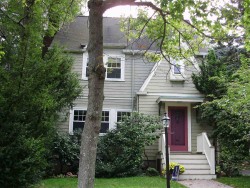 28 Central St, Newton, MA 02466-2409