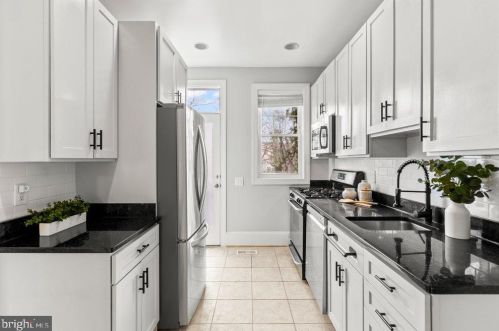 442 Manor Pl, Washington DC  20010-1714 exterior