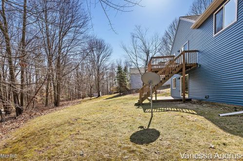 14956 Treevalley Dr, Cedar Springs MI 49319-8146 exterior