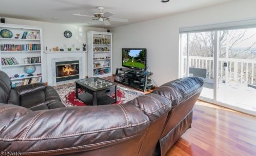 24 Brownstone Ter, Paterson NJ  07506-3447 exterior