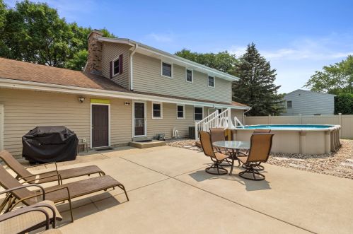 9225 Bethanne Dr, Milwaukee, WI 53223-1509