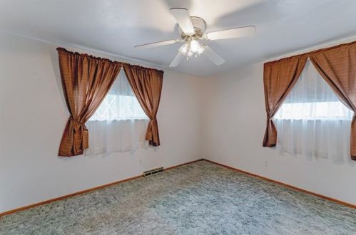 407 Mower Dr, Pittsburgh PA 15239-1750 exterior