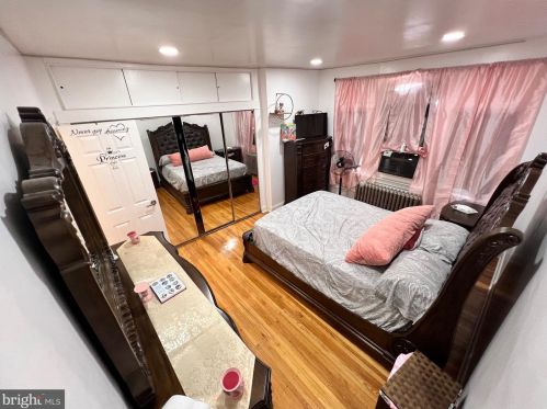 230 Comly St, Philadelphia PA 19120-1124 exterior