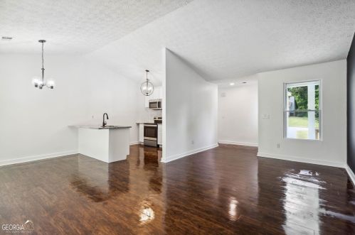 5442 Glen Haven Dr, Atlanta GA  30349-6481 exterior