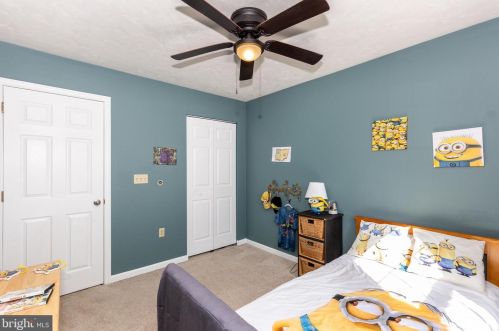 104 Wheaton Dr, Littlestown PA 17340-1357 exterior