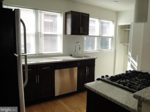 1235 Kater St, Philadelphia PA  19147-1817 exterior