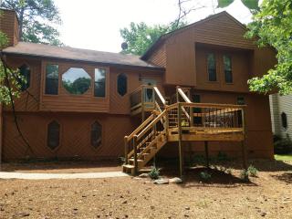 251 Saint Simons Cv, Lawrenceville GA  30044-5251 exterior