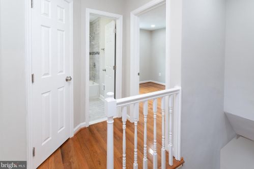 4607 Capitol St, Washington DC 20003-1622 exterior