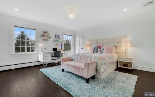 206 County Rd, Demarest NJ  07627-2202 exterior