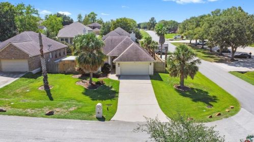 10823 Estelle Cir, Montgomery, TX 77356-4721