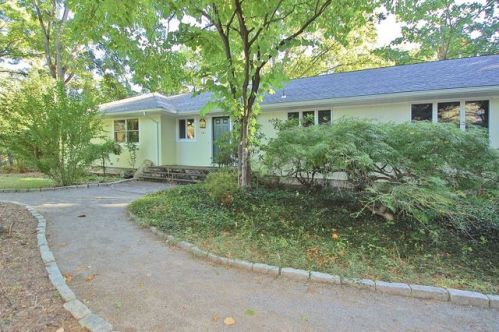 58 Kingwood Dr, Poughkeepsie, NY 12601-5405