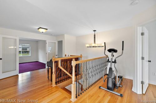 692 Appalachi St, Walled Lake MI  48390-1005 exterior