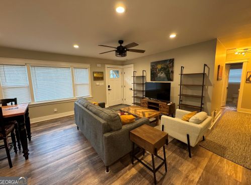 268 Maple St, Atlanta GA  30354-1206 exterior