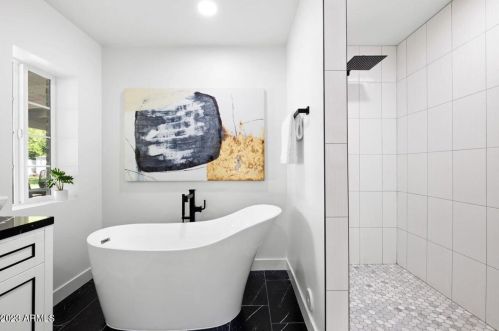 6834 13th St, Phoenix AZ  85014-1124 exterior