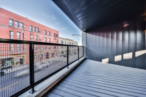 2947 Clark St, Chicago IL 60657-5203 exterior