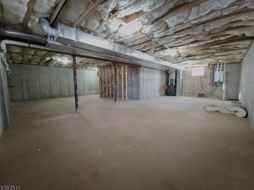 1996 Price St, Rahway NJ 07065-4423 exterior