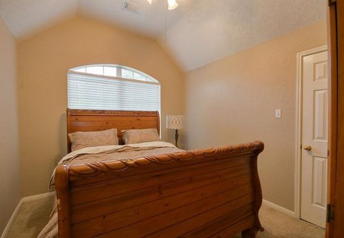 5702 Kelly Ml Ln, Humble TX 77346-2098 exterior