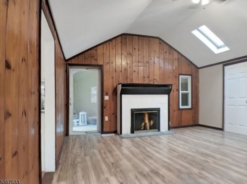 73 Lakeside Dr, Wantage, NJ 07461-4314