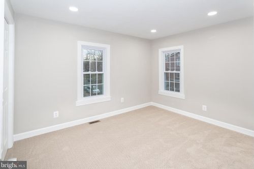 5220 Dix St, Washington DC  20019-6646 exterior