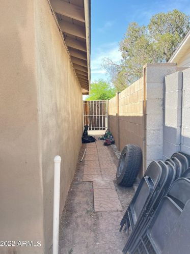 3624 Coronado Rd, Phoenix AZ 85008-3918 exterior