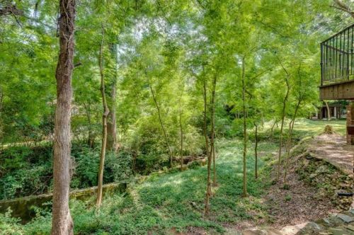 1289 Beech Vly Rd, Atlanta GA 30306-3123 exterior