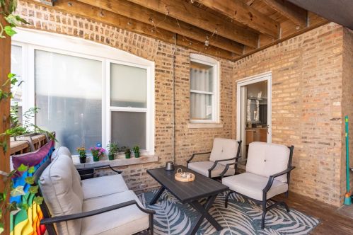 1450 Arthur Ave, Chicago IL  60626-5016 exterior