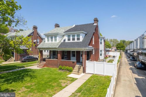 5817 Henry Ave, Philadelphia PA  19128-1702 exterior