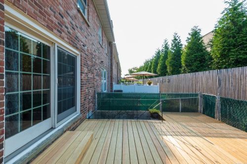 1030-30 Franklin Ave, Valley Stream, NY 11580-2102