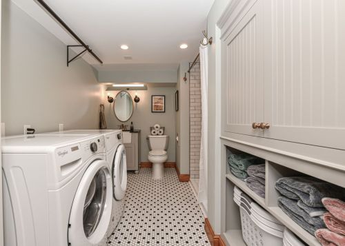 2508 Lefeber Ave, Milwaukee WI 53213-1222 exterior