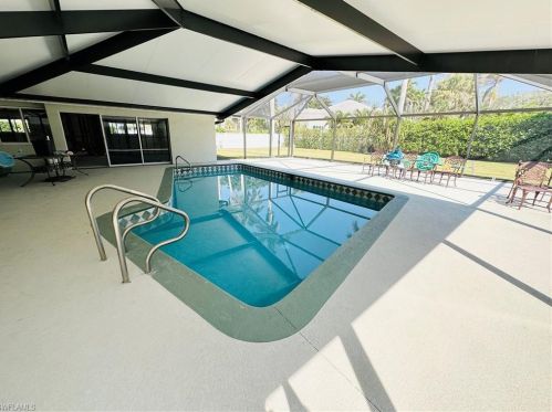 2870 Leeward Ln, Naples FL 34103-4038 exterior