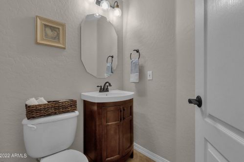 16647 15th Dr, Phoenix AZ  85045-0773 exterior