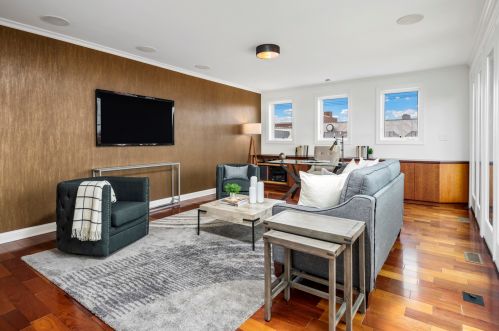 3635 Janssen Ave, Chicago IL 60613-3707 exterior