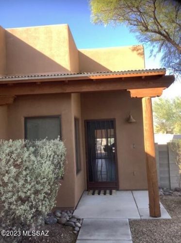 826 Placita Estrella Azul, Tucson AZ  85713-1595 exterior